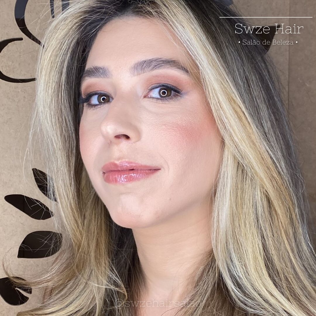 Penteado e Maquiagem